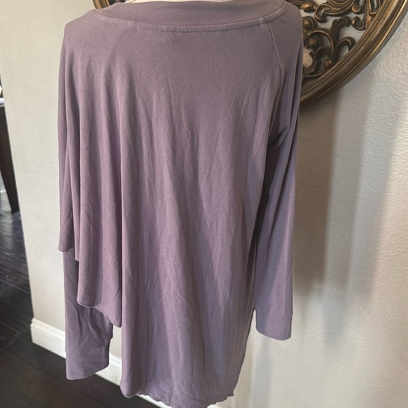 Amazing lavender Soft Surroundings asymmetrical layering tunic EUC - Picture 10 of 14